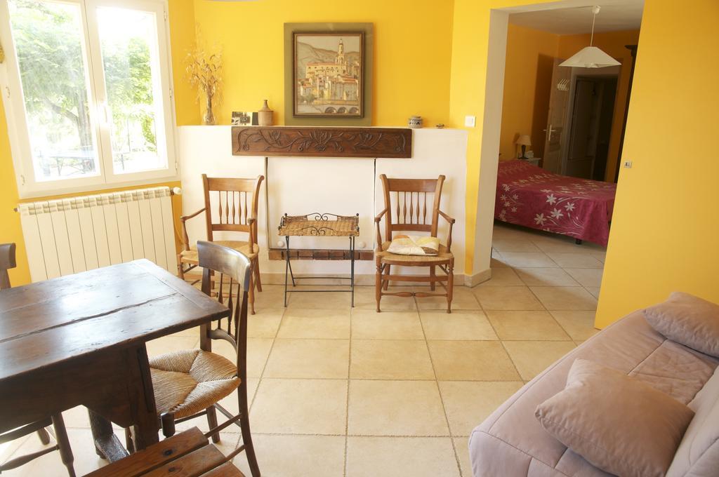 Le Petit Bacalan Villa Mormoiron Kamer foto